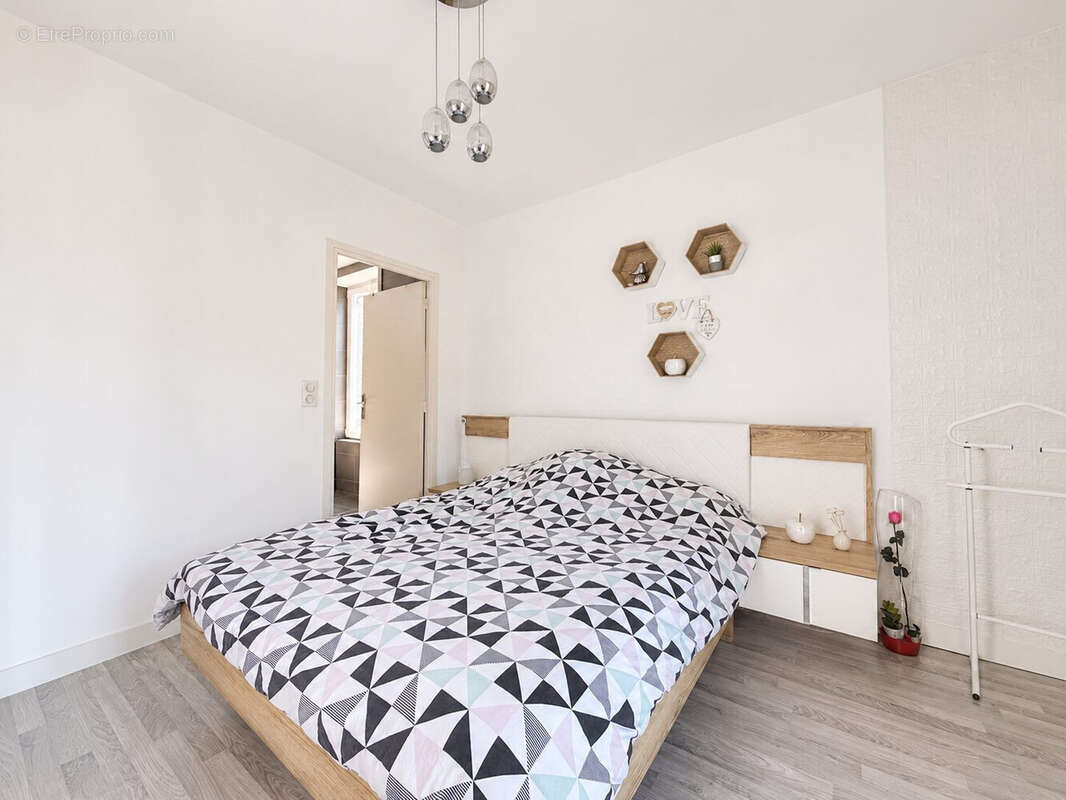 Maison 170 m² à Royat  - photo 5