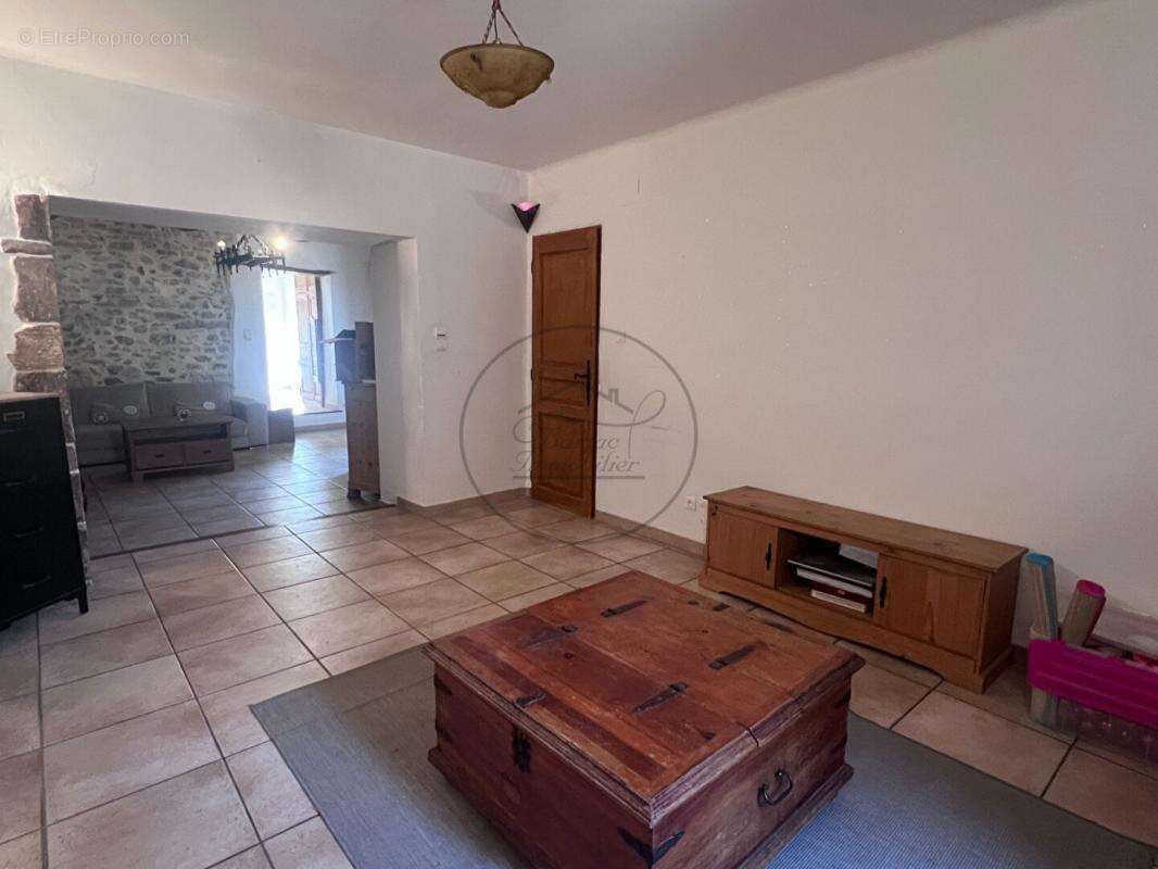 Maison à ALLEGRE-LES-FUMADES