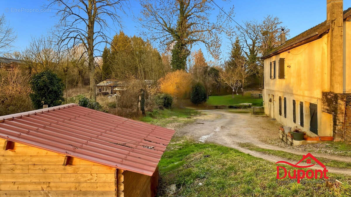 Maison à VENDEUVRE-SUR-BARSE