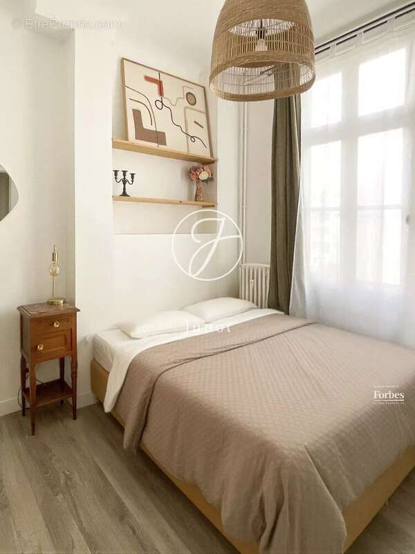 Lille - REPUBLIQUE-BEAUX ARTS - Appartement à vendre - 2 pièces - 66,22m² loi carrez - 1 chambre - Cave - photo 11