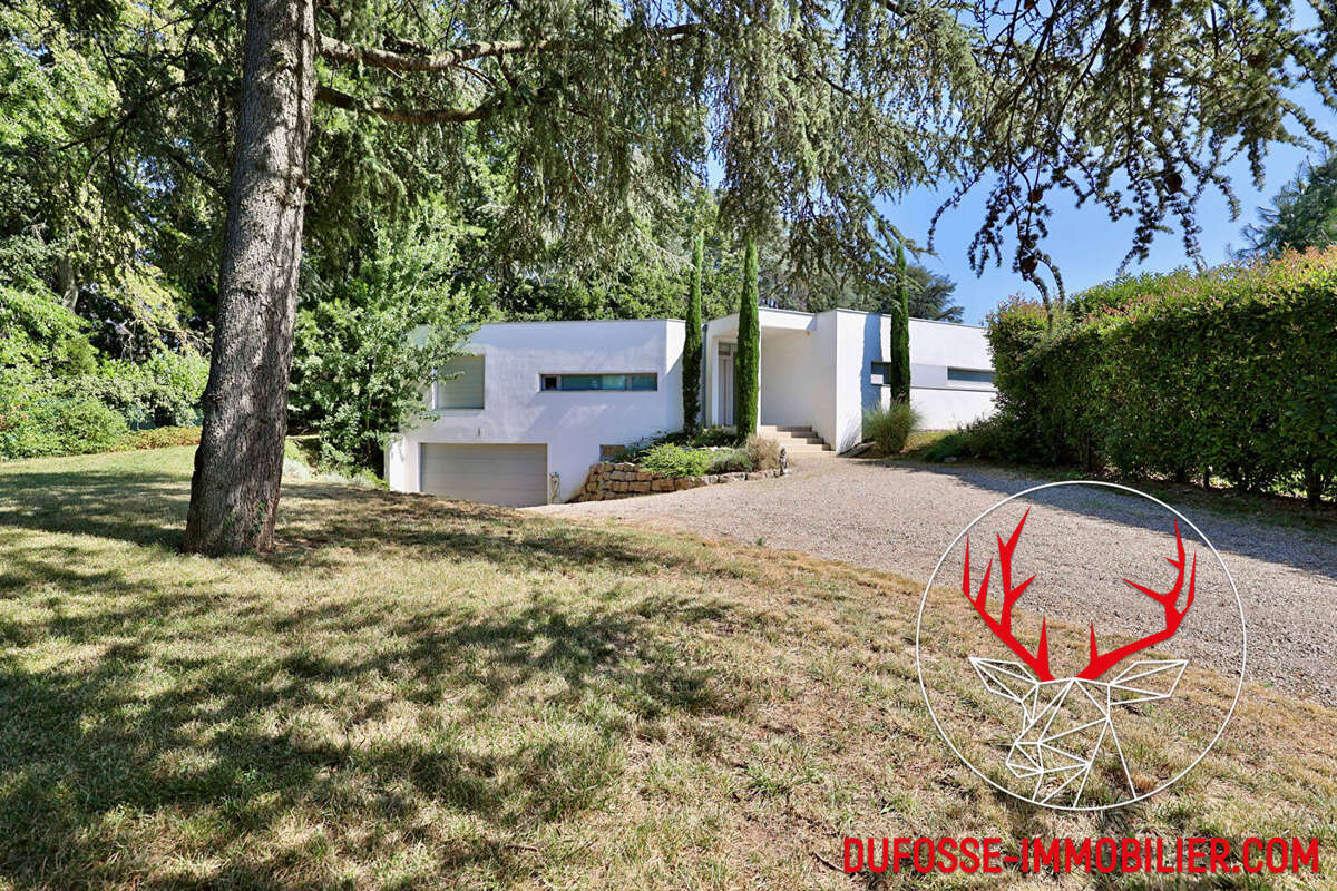 Maison à CHARBONNIERES-LES-BAINS