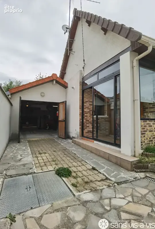 Neuilly-sur-Marne, Avenue Pascal - Maison de 4 pièces de 102.58m2 habitables / 81.60m2 carrez avec garage - photo 2