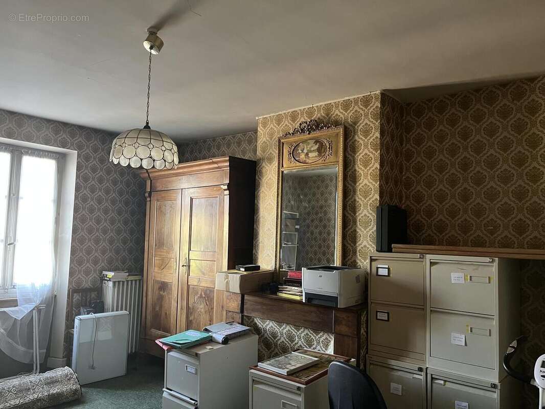 1er - Chambre n°1 - Maison à LACAPELLE-MARIVAL