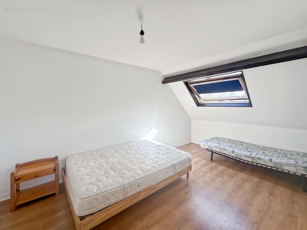 SOUPPES SUR LOING centre ville - Maison P5 de 122 m² - Terrain de 988 m² - photo 11