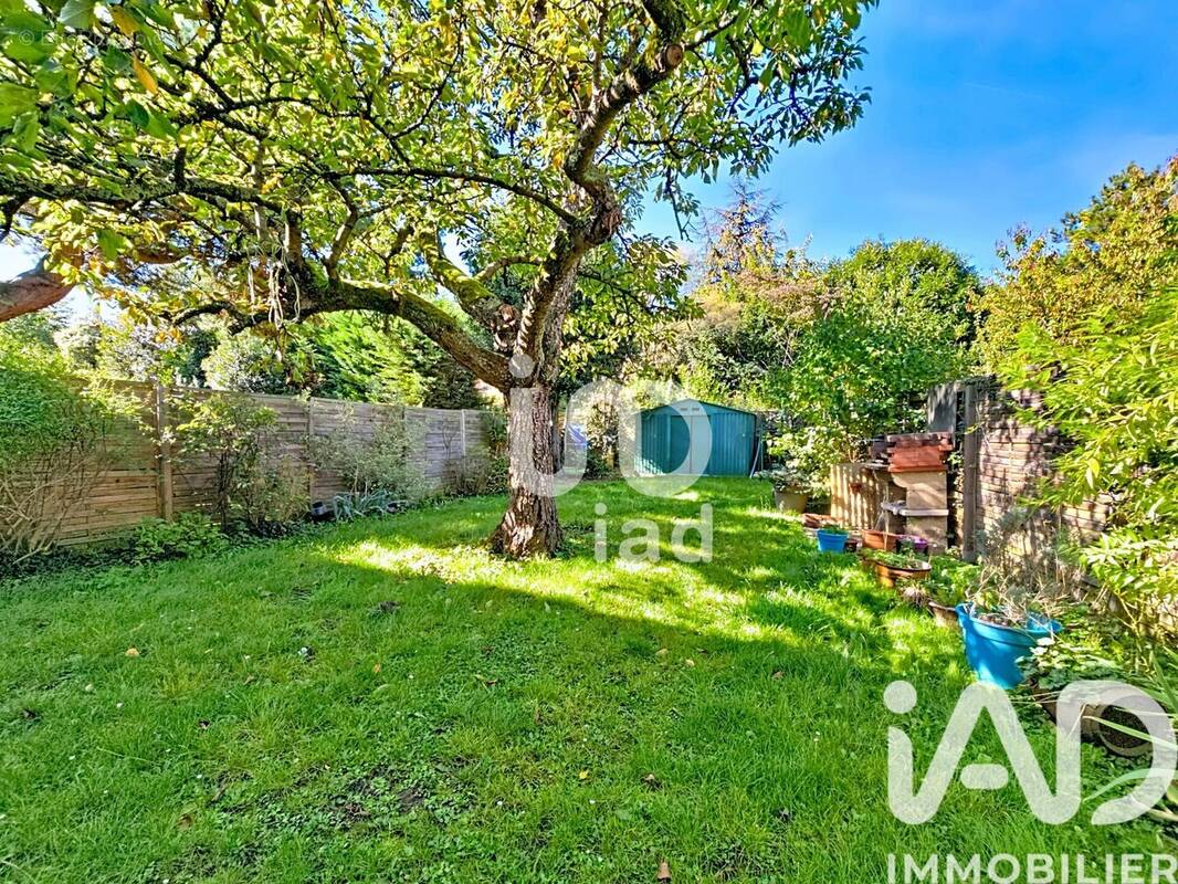 Photo 1 - Maison à SURESNES