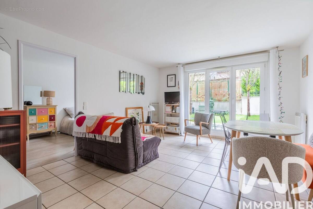 Photo 1 - Appartement à VILLEBON-SUR-YVETTE