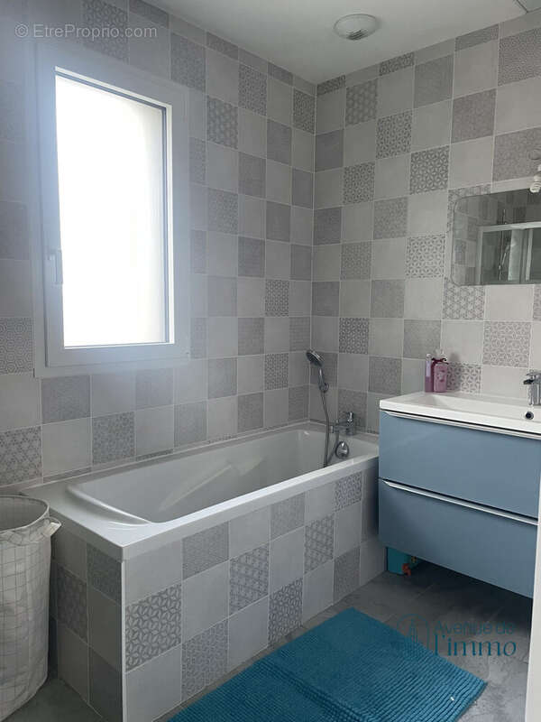 Maison à LES PONTS-DE-CE