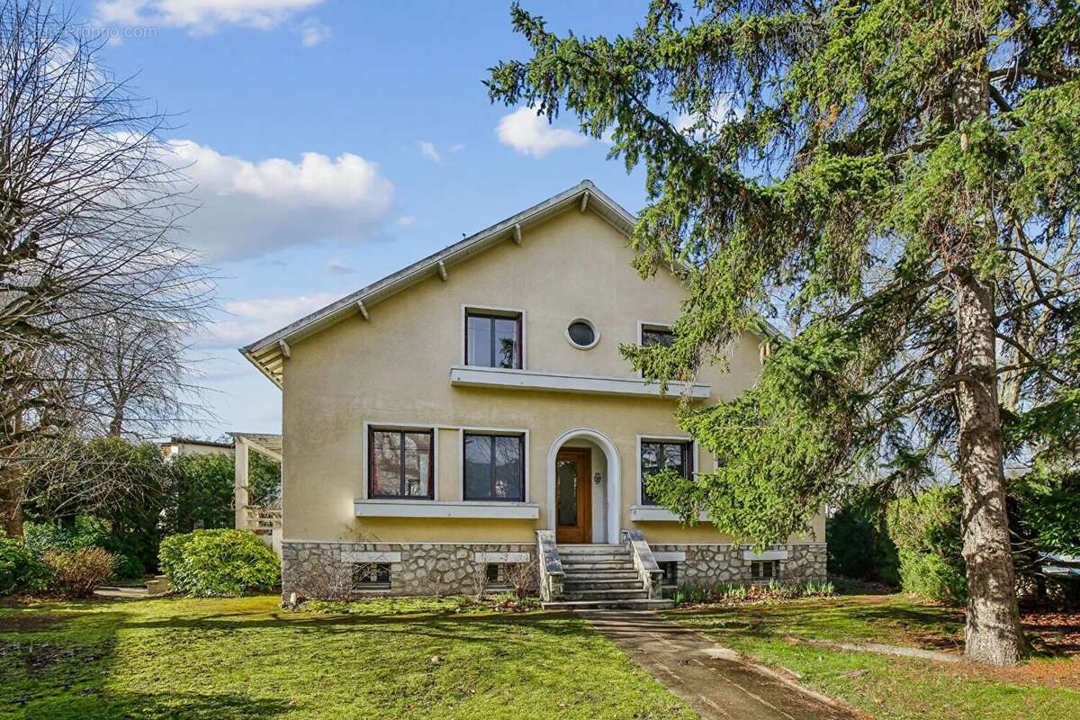 Maison à LE VESINET