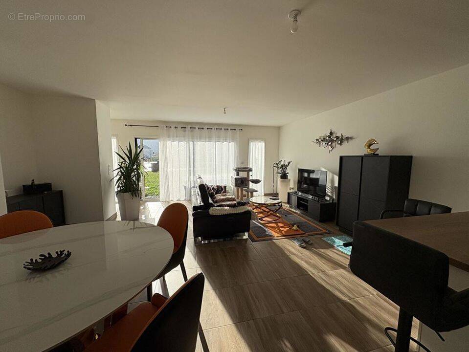 Maison à BLAINVILLE-SUR-ORNE