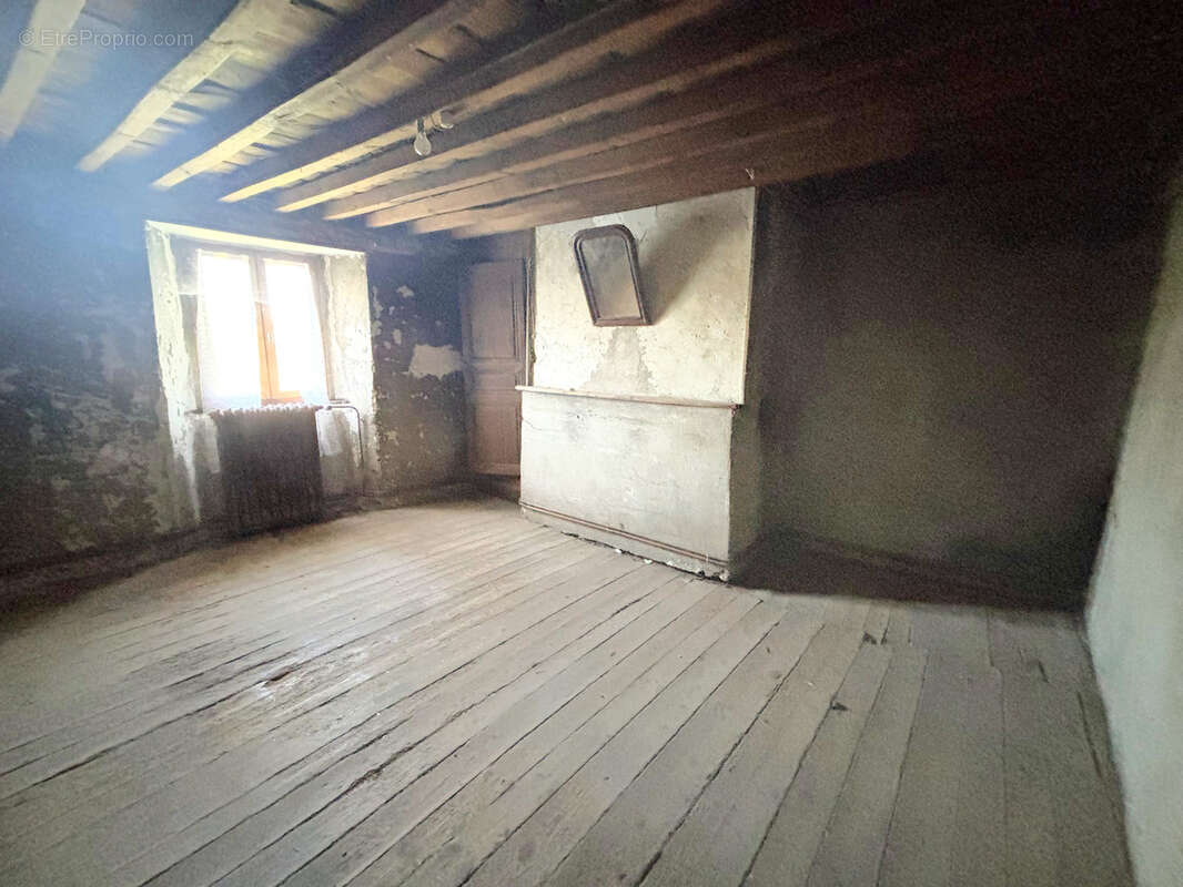 Maison à APINAC