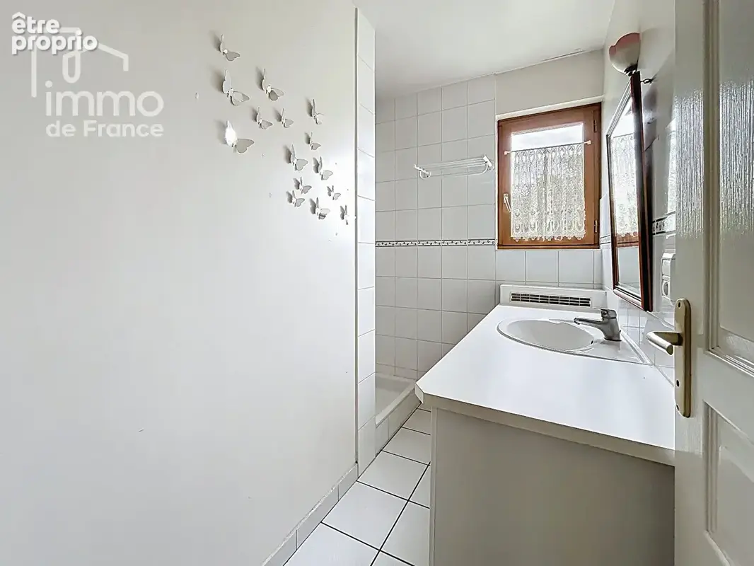Rare à la vente à Viry ferme de caractère aux portes de Genève. - photo 10