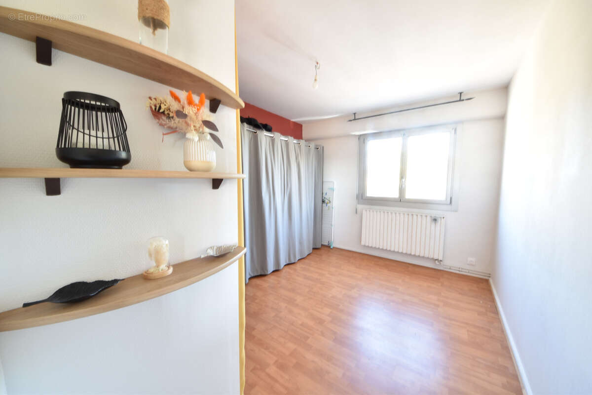 Appartement à BRIVE-LA-GAILLARDE