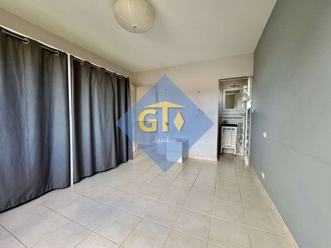 Maison à SAINT-PAUL-LES-FONTS