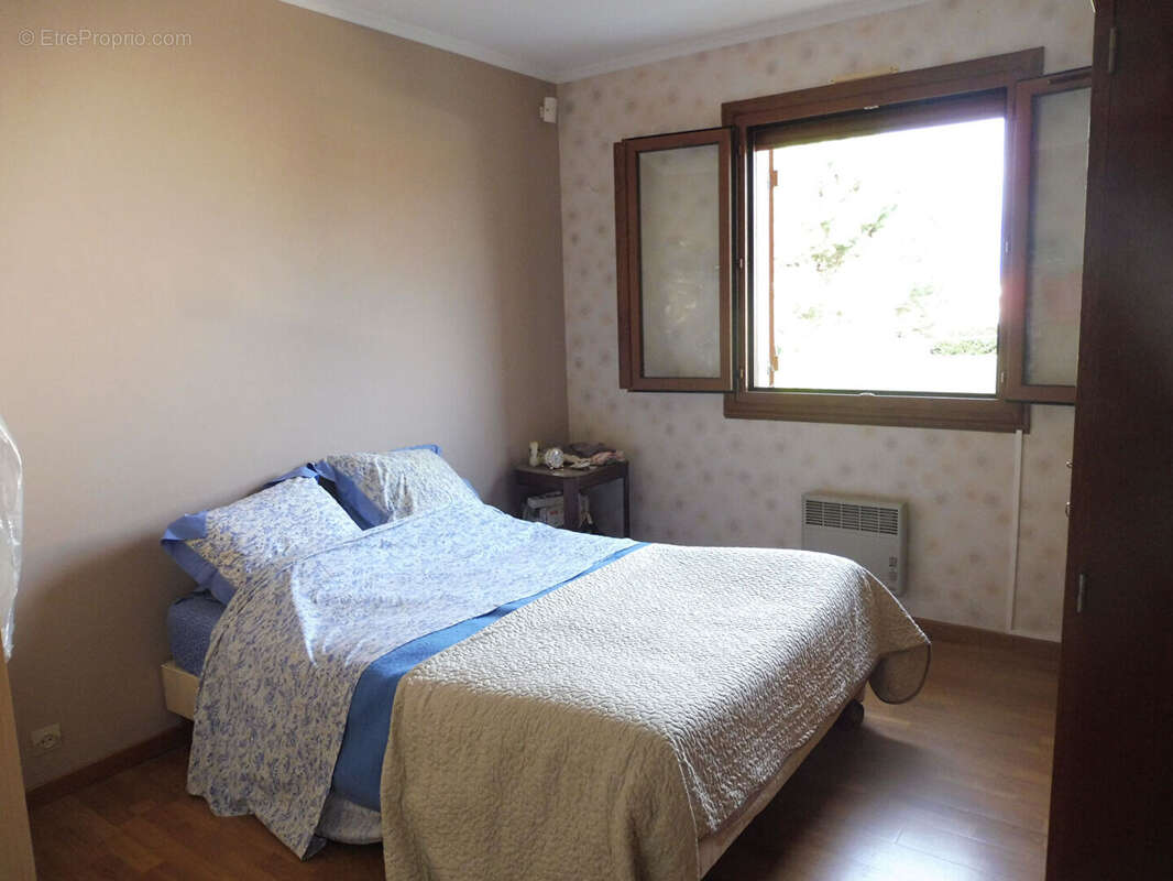 Maison à CONDAT-SUR-VIENNE