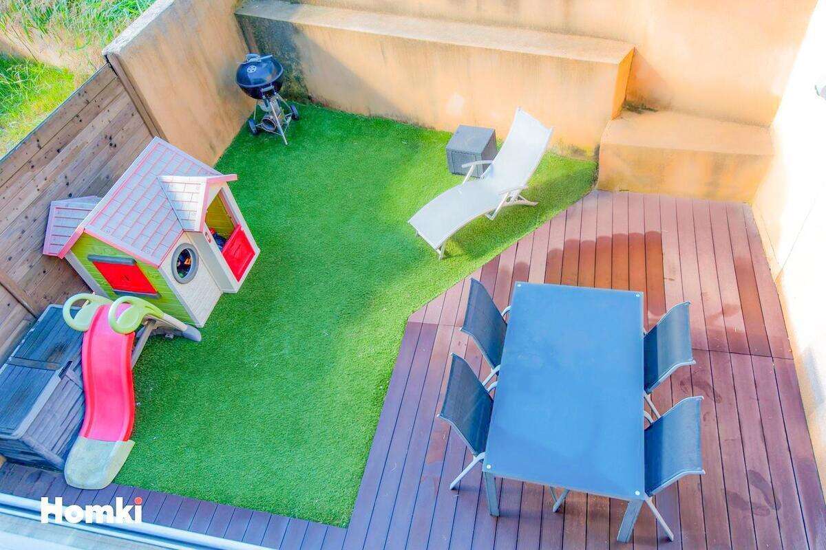 Maison à LA FARE-LES-OLIVIERS