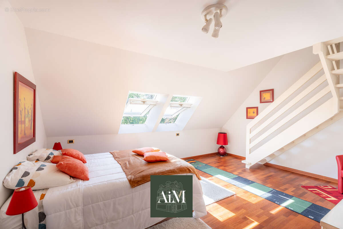 Propriété de prestige à vendre à Vannes- Domaine de plus de 3 hectares avec étang - photo 18