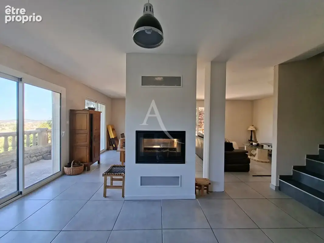 A VENDRE - Maison 6 pièce(s) 168m2 située à Alès - photo 5