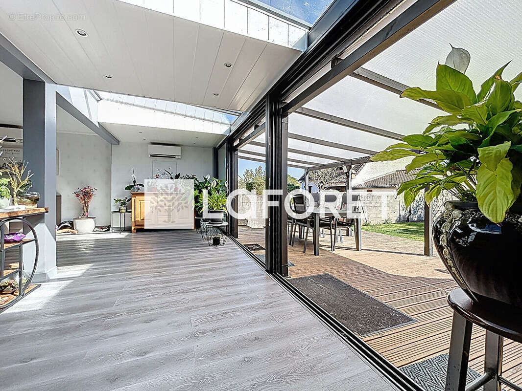 Maison à SAINT-FARGEAU-PONTHIERRY