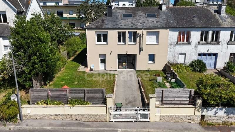 Maison à CARHAIX-PLOUGUER