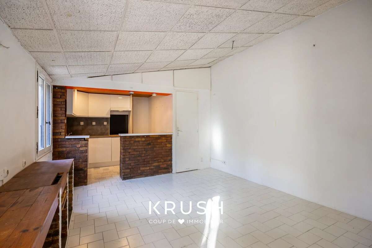 Appartement à MARSEILLE-7E