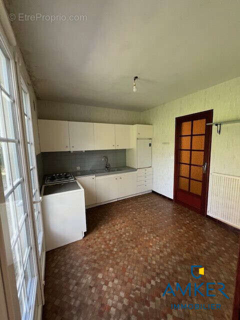 Maison à SAINT-ETIENNE-DE-MONTLUC