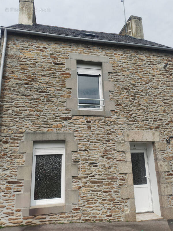 Maison à PLONEOUR-LANVERN