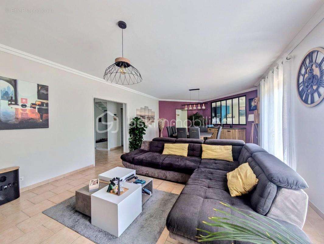 Villa d’architecte contemporaine avec piscine et domotique – 226 m² - photo 1
