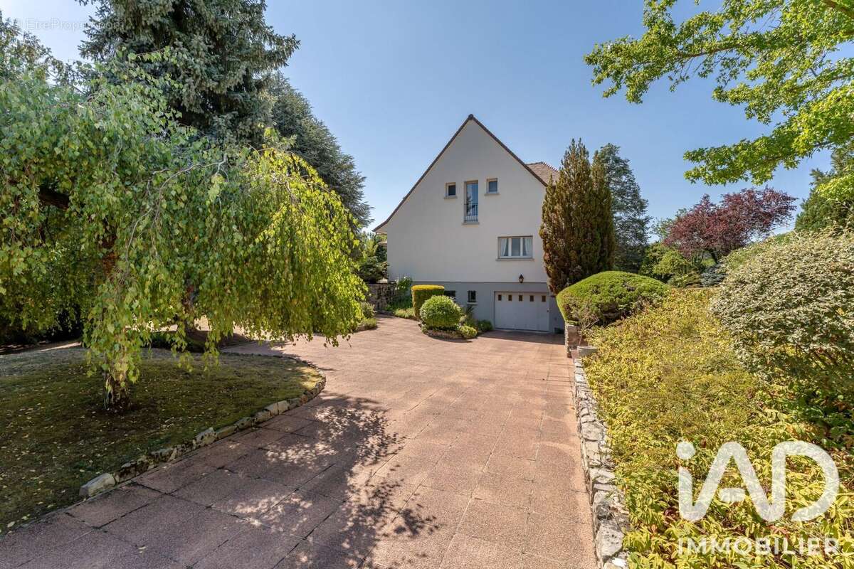 Maison 243 m² à Fontenoy  - photo 6