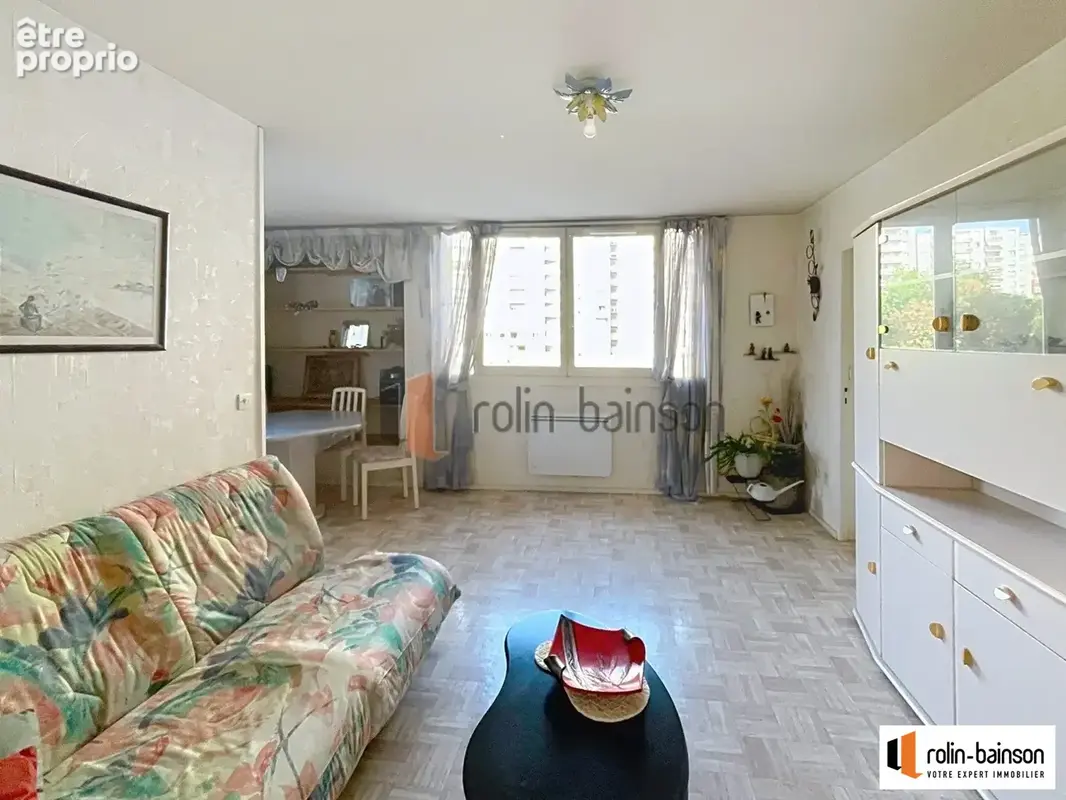 Appartement 4 pièces 79 m² à vendre à Villeurbanne (69100) - photo 4