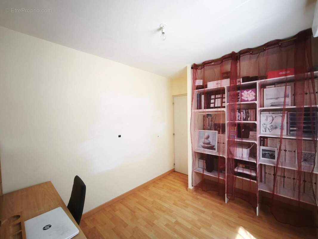 Photo 4