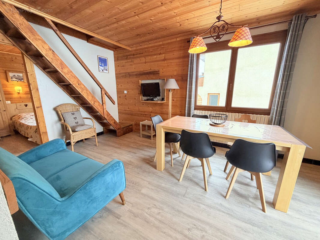 Appartement à ALBIEZ-MONTROND