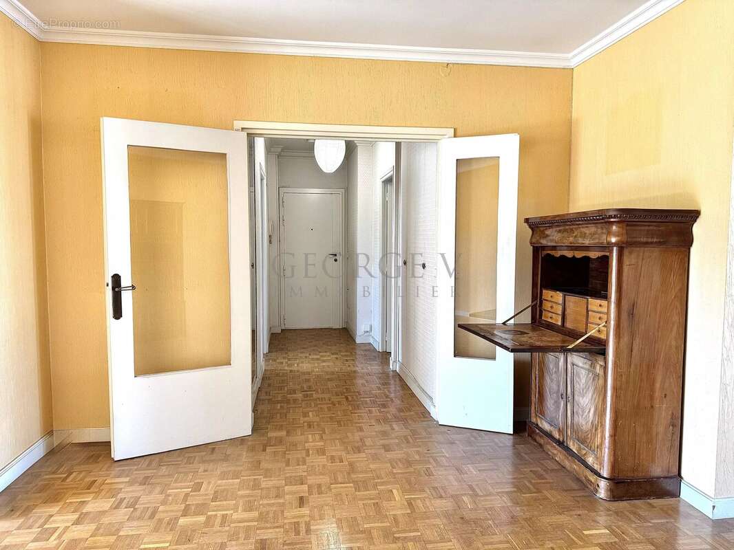 Appartement à BOURG-LA-REINE