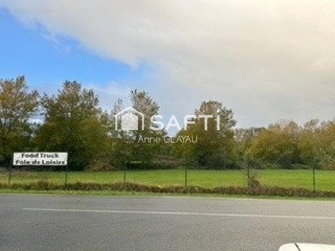 Photo 1 - Terrain à SAINT-CIERS-DU-TAILLON