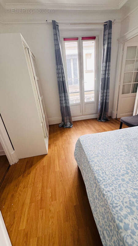Appartement à PARIS-10E