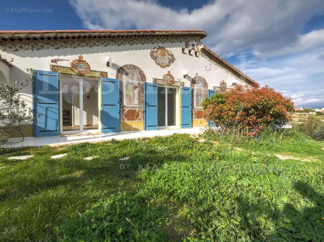 Maison à SAINT-LAURENT-DU-VAR