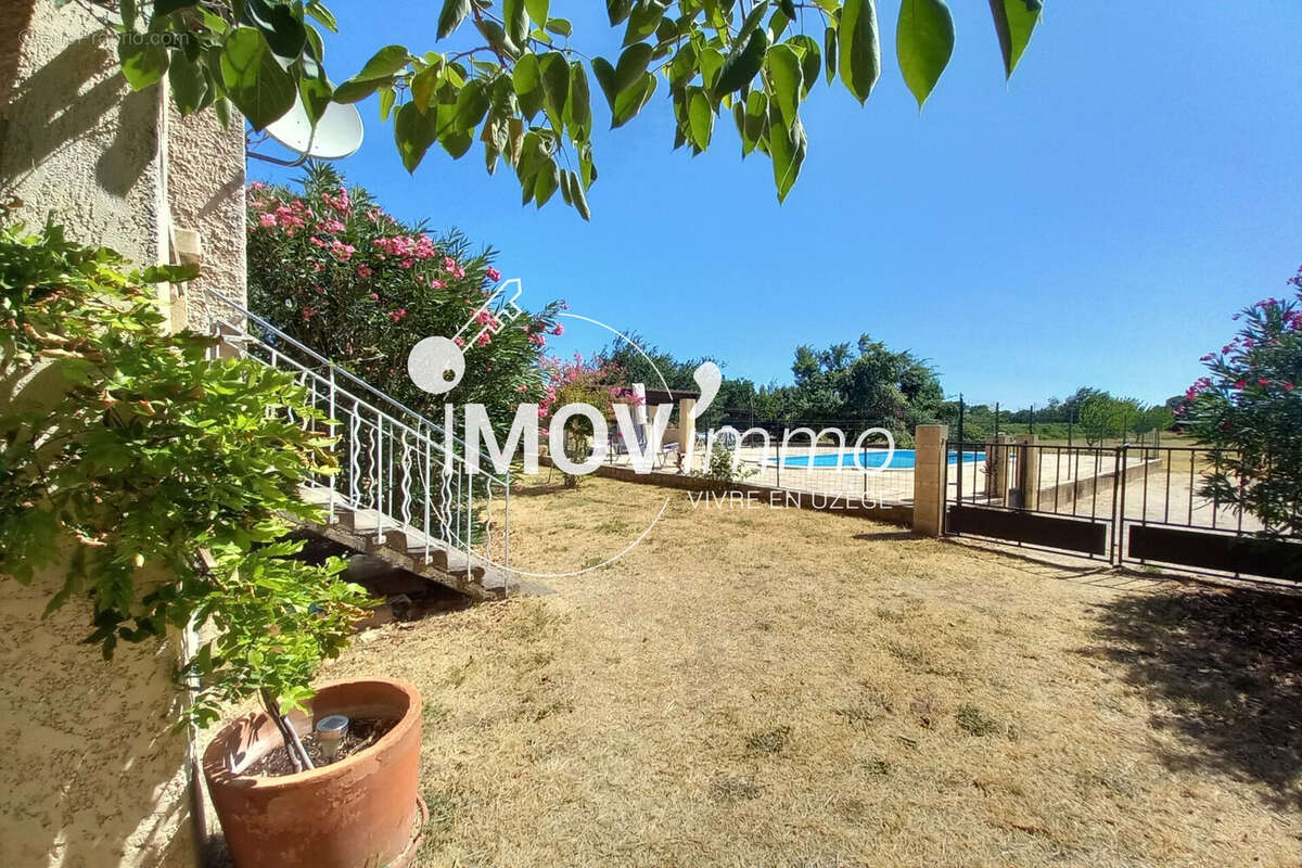Maison 110 m² à Uzes  - photo 4
