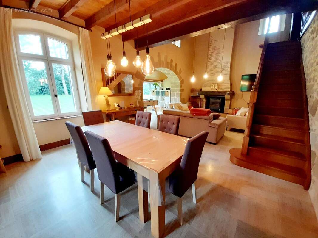 Maison à SAINT-BARTHELEMY-D'AGENAIS