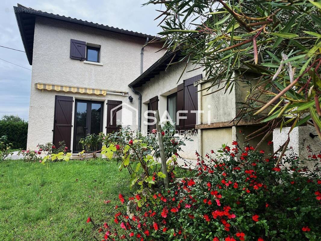 Photo 1 - Maison à SAINT-SULPICE