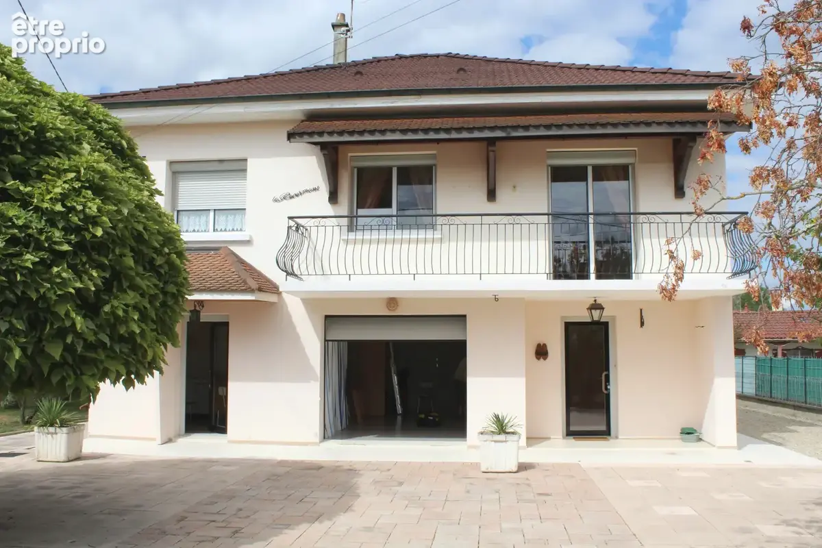 Maison à PERONNAS