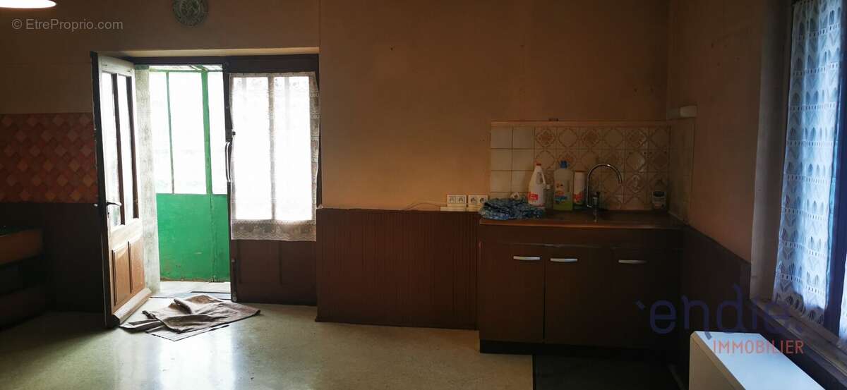 Maison à VILLERS-CHEMIN-ET-MONT-LES-ETRELLES