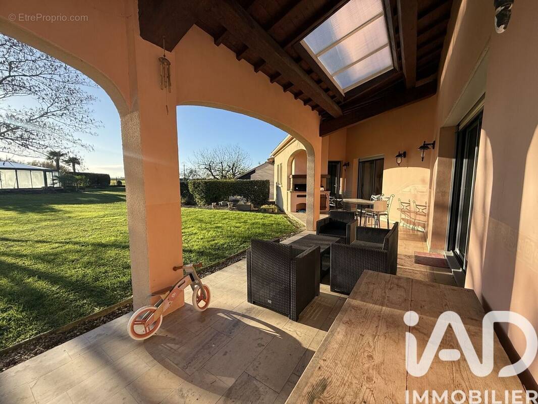 Photo 1 - Maison à JAUNAY-CLAN