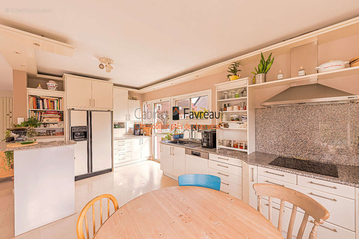 Maison - l'hay-les-roses - 8 pieces - 275m² - parking - 501m² terrain - photo 6