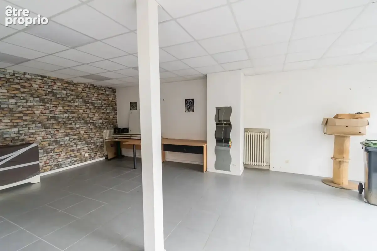 Local commercial - photo 4