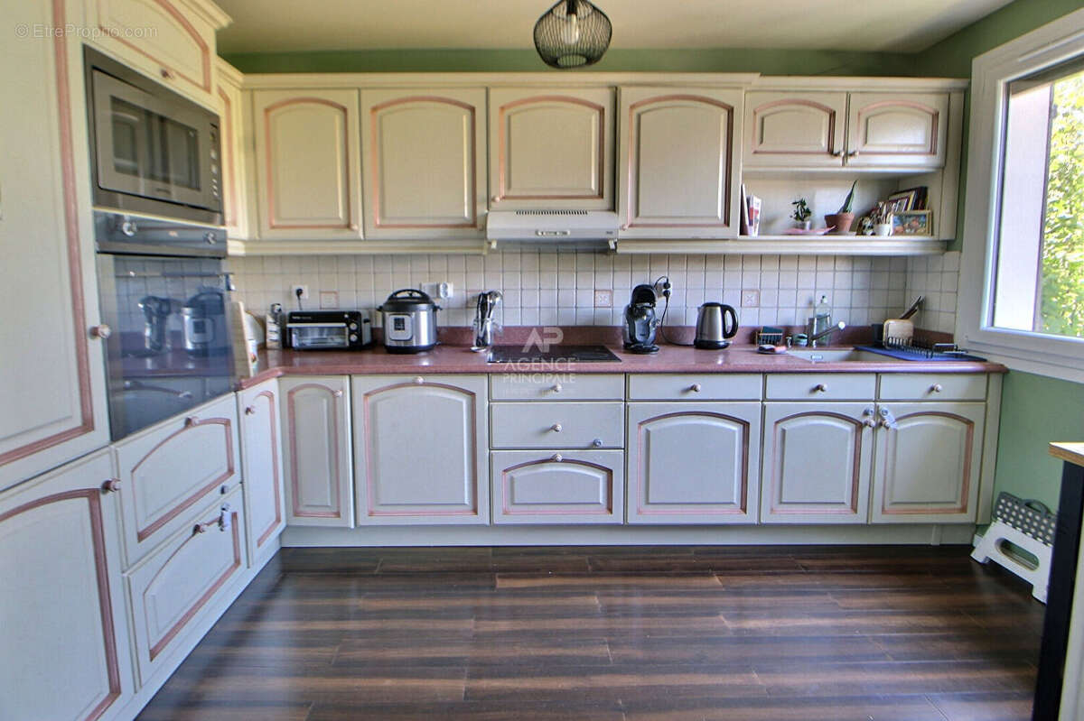 Maison à VERNEUIL-SUR-SEINE