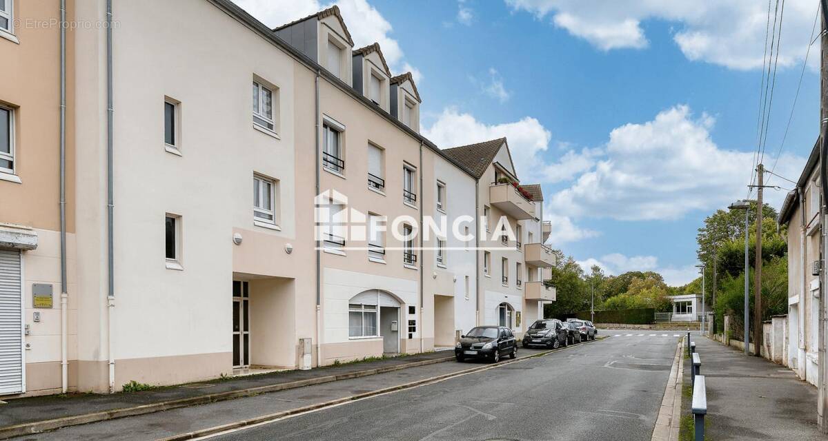 Appartement à COMBS-LA-VILLE