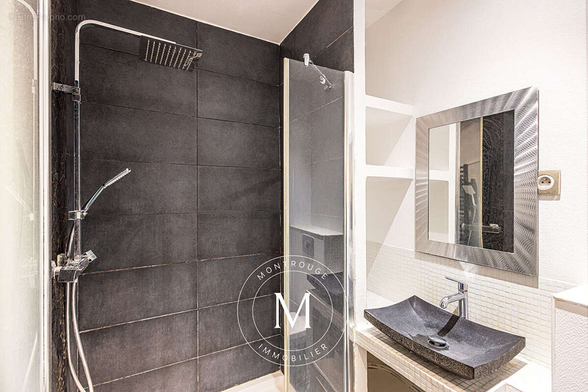 Appartement à MONTROUGE