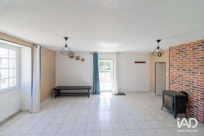 Photo 5 - Maison à NALLIERS