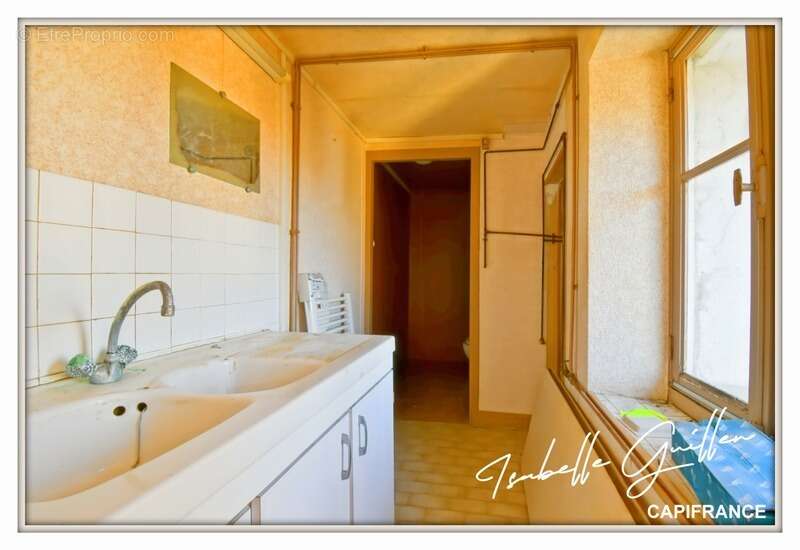 Maison à LE CHATELET