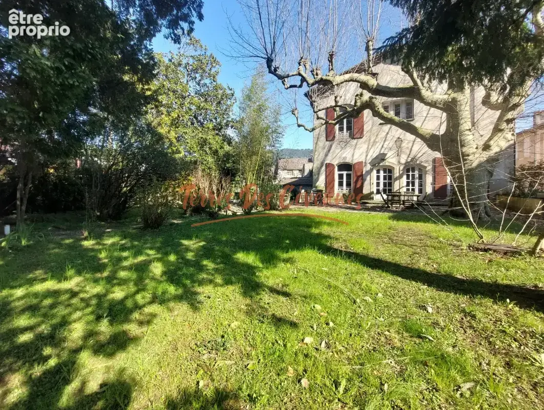 Belle bâtisse en pierre avec piscine - photo 1