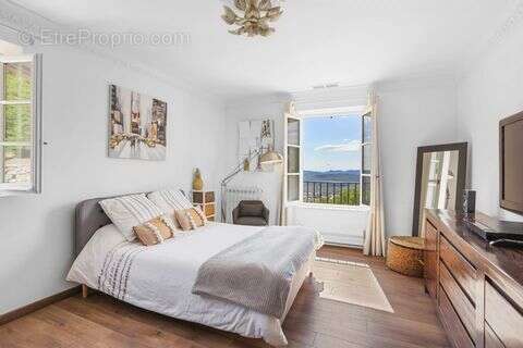 Maison à MONTAUROUX